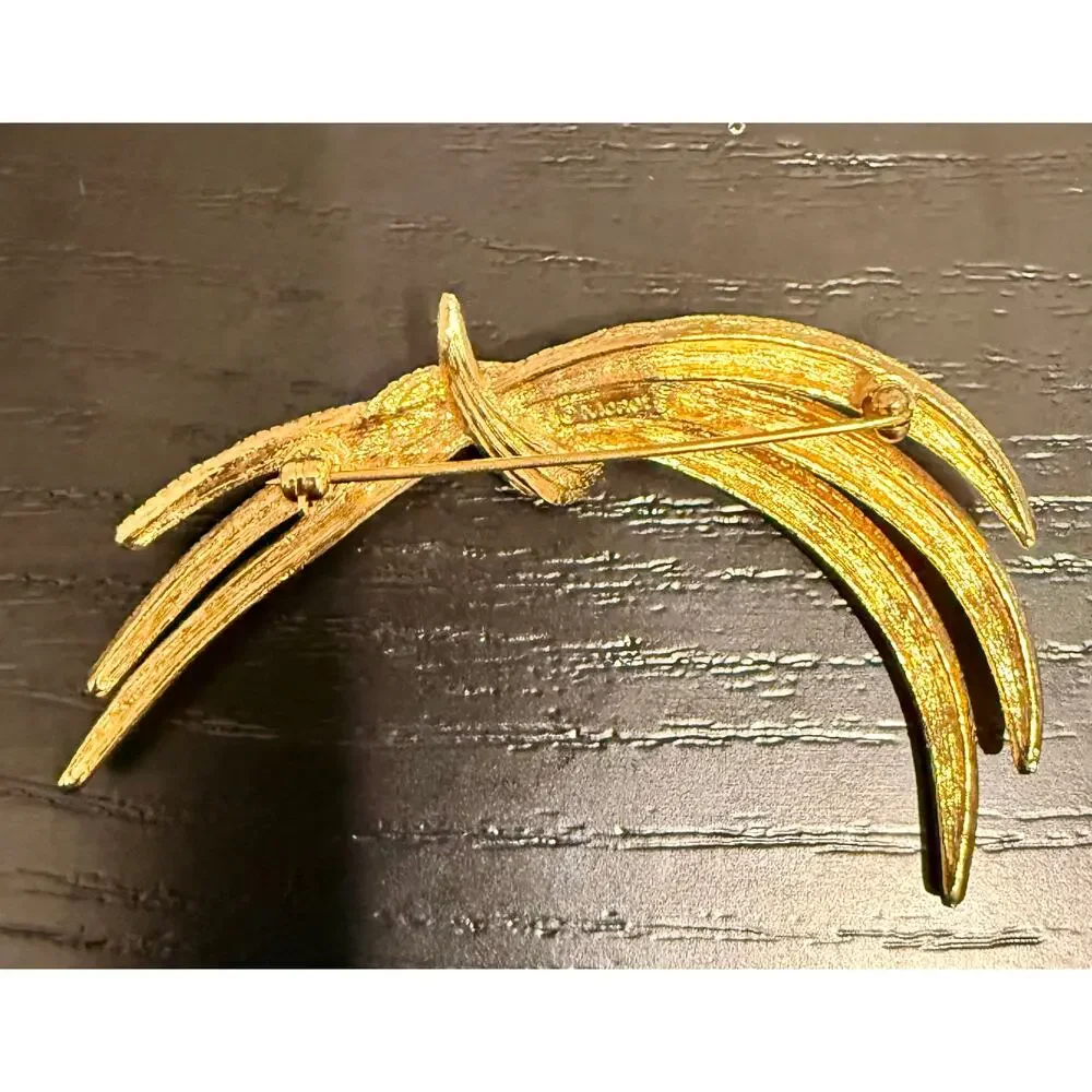 Vintage Signed Monet Gold Tone Textured Spray Brooch